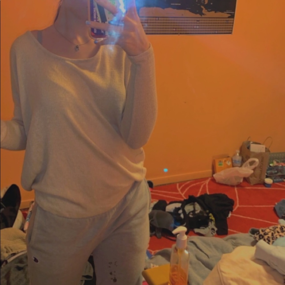cute comfy top S-M